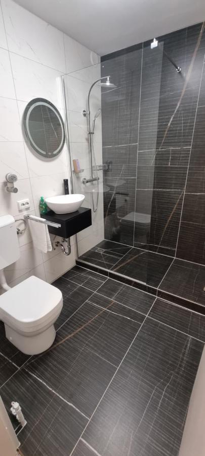 Studio-Apartment ' Andrei 1 ' - Neu In Neuburg An Der Donau Εξωτερικό φωτογραφία