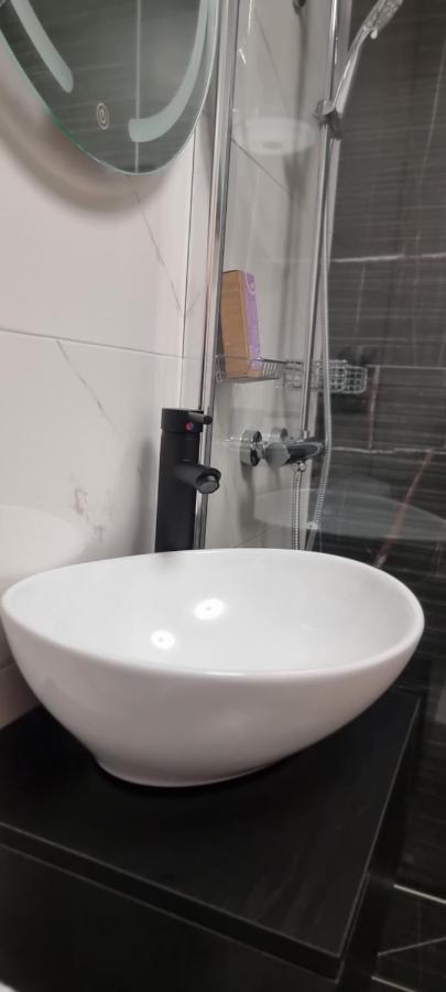 Studio-Apartment ' Andrei 1 ' - Neu In Neuburg An Der Donau Εξωτερικό φωτογραφία